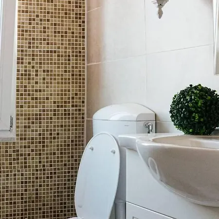 Attico In Pieno Centro Storico Di * Κατάνια